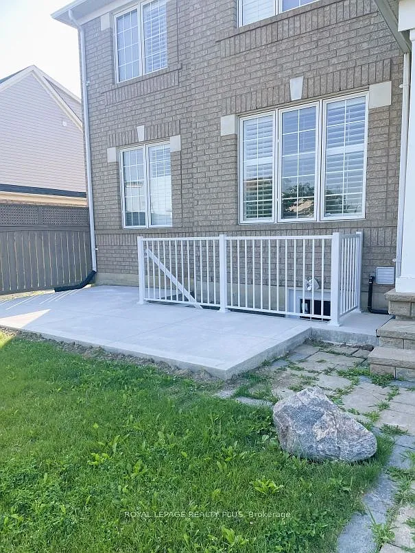 2 bed, $1,800 — Photo 1