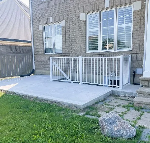455 Trudeau Dr #BASEMENT — Photo 1