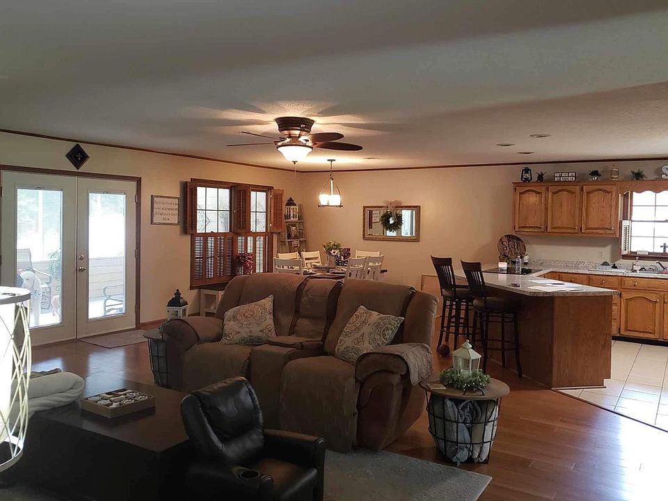 210 Pineview Ave, Baxley, GA 31513 MLS 20693 Zillow