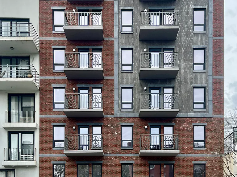 950 Bedford Ave #2B — Photo 10