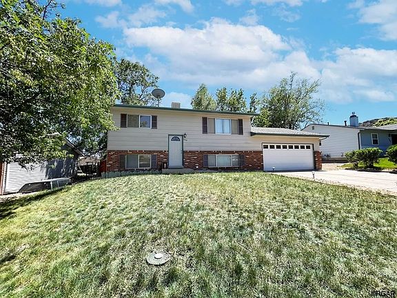 3rd image of 528 Candlewood Dr