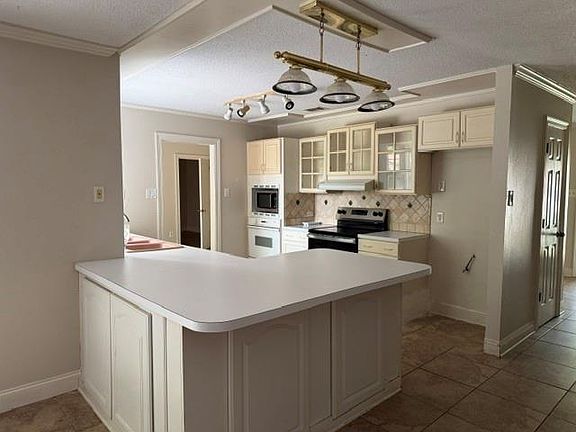 4th image of 106 Kempsey Ct