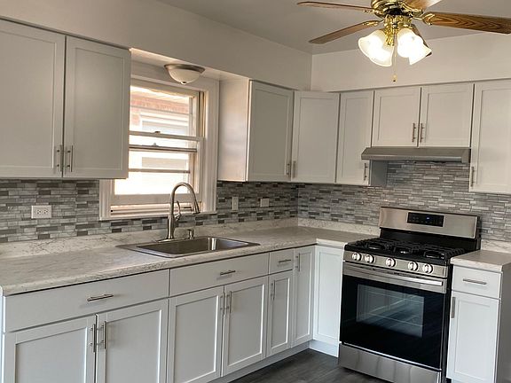 3rd image of 11158 S Kedzie Ave #2