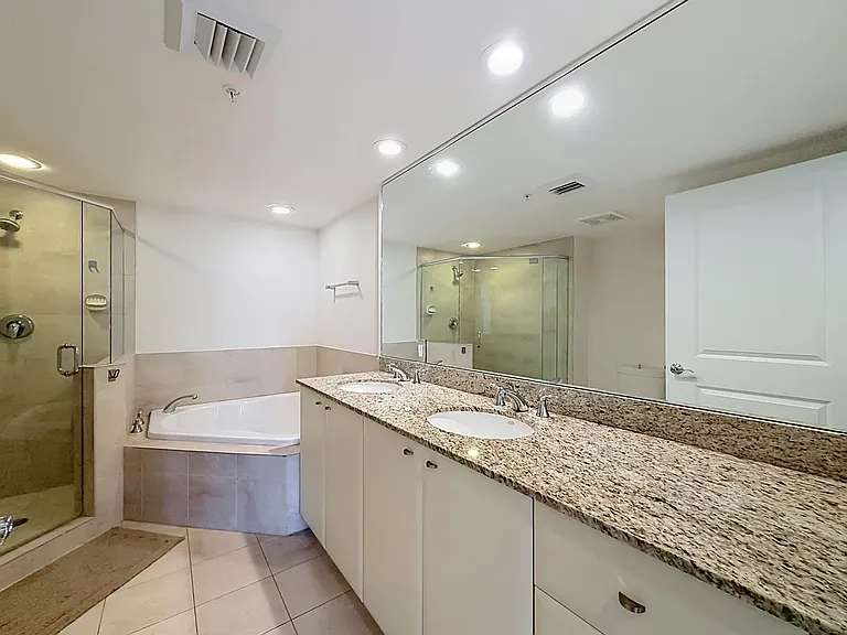 610 W Las Olas Blvd #1819N — Photo 36