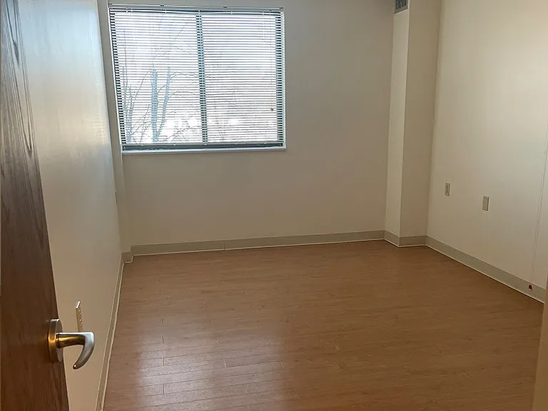 5 Green St — Photo 7