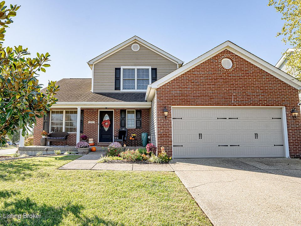 1st image of 221 Saint Regis Dr