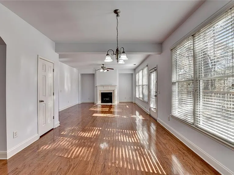 2104 Nelms Pointe Lndg — Photo 16
