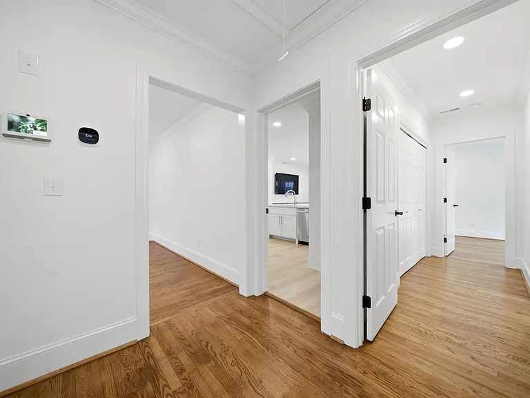 center hall between brs/kitchen