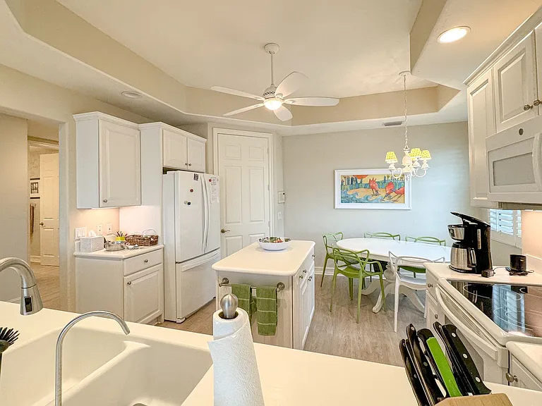 6017 Trophy Dr #601 — Photo 38