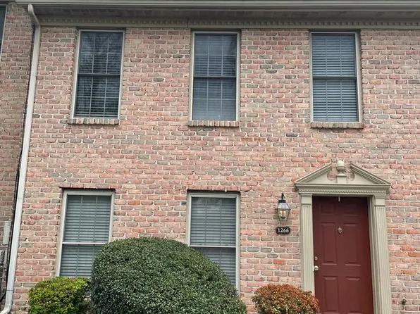 1266 Hunters Ridge Dr, Mechanicsburg, PA 17050