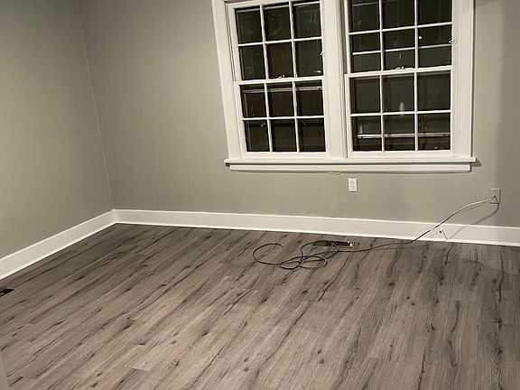 4th image of 1303 W 34th Ave