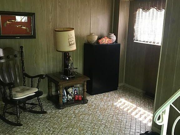 3rd image of 680 Leverett Ave