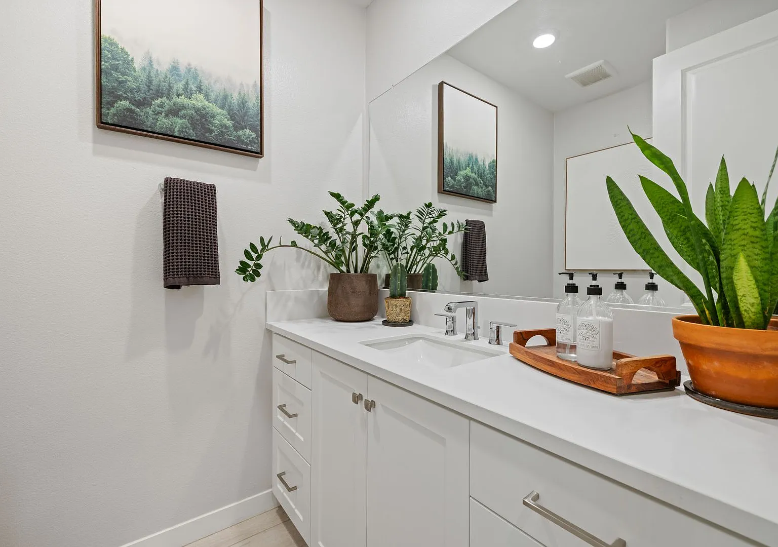 3 Bedroom Home for Rent in Valencia! — Photo 3
