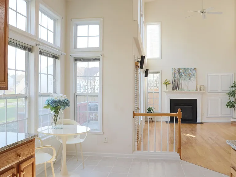 1316 Pebble Creek Xing — Photo 14