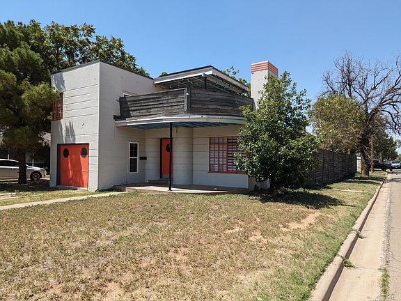 2nd image of 2302 28th St