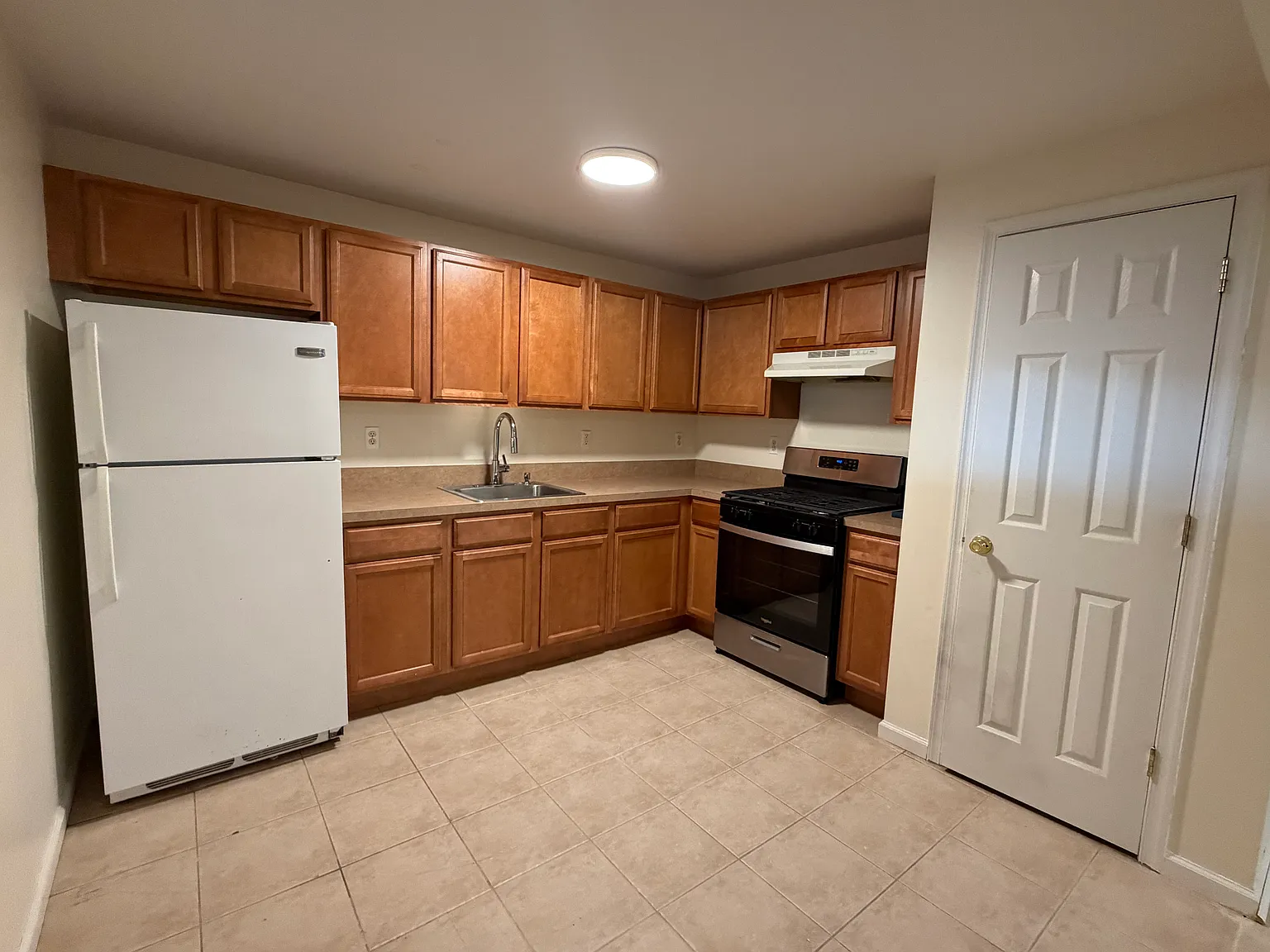 1 bed, $1,800 — Photo 3