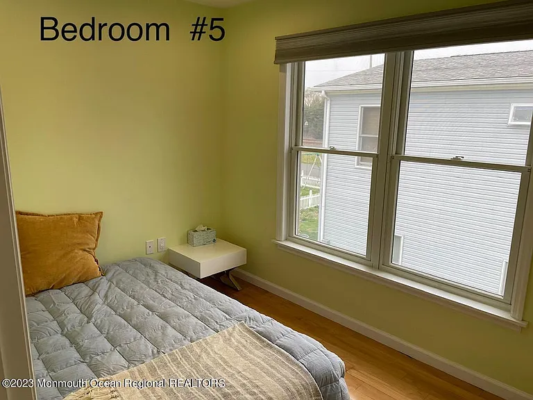 110 Poplar Ave — Photo 20