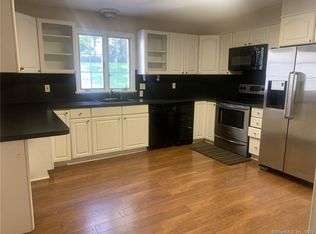 18 Grey Hollow Rd, Norwalk, CT 06850