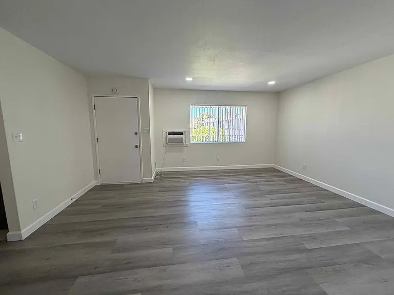 5791 Kingman Ave — Photo 5