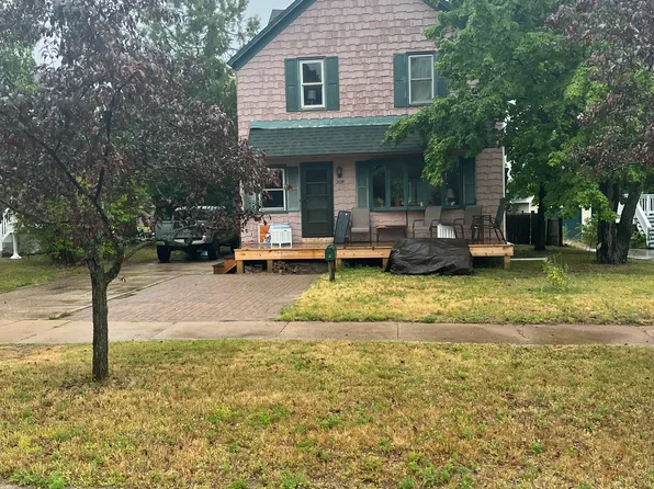 308 Waldo St, Marquette, MI 49855