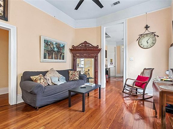 4th image of 2101 S Carrollton Ave