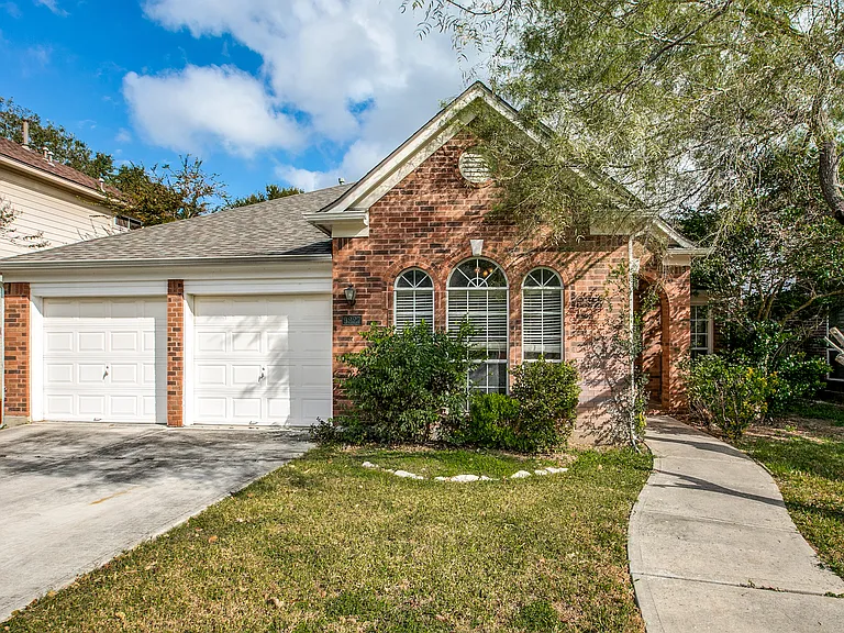 9227 Brae Moss — Photo 1