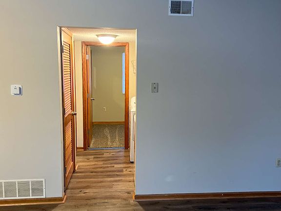 4th image of 622 Lakeview Dr APT N