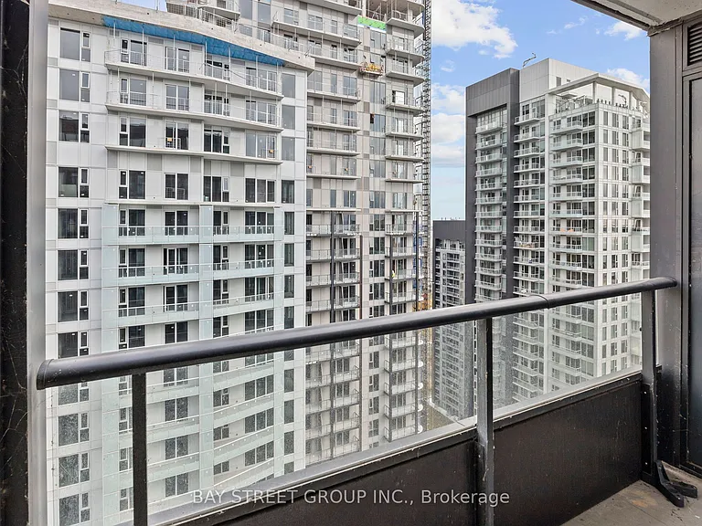 19 Western Battery Rd #3301 — Photo 22