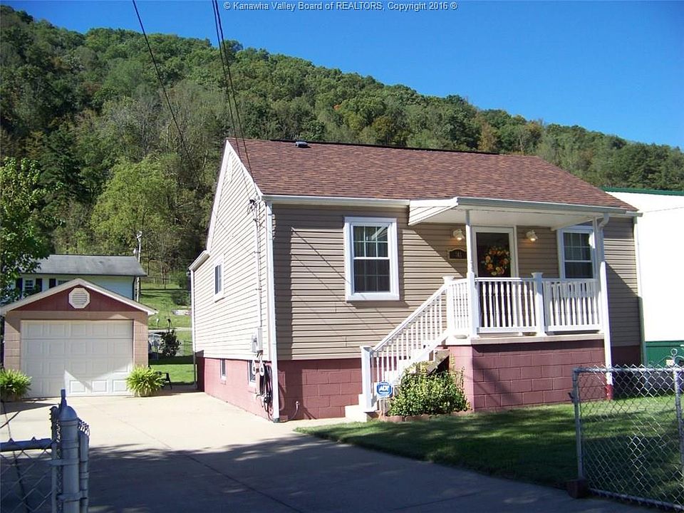 1st image of 741 Bays Dr