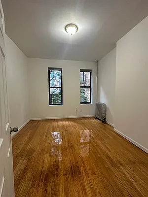 Rented by Peter R. Hungerford, LREB | media 34