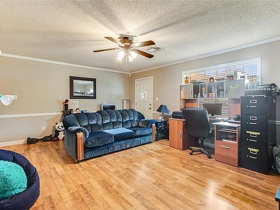 4th image of 408 Primrose Dr