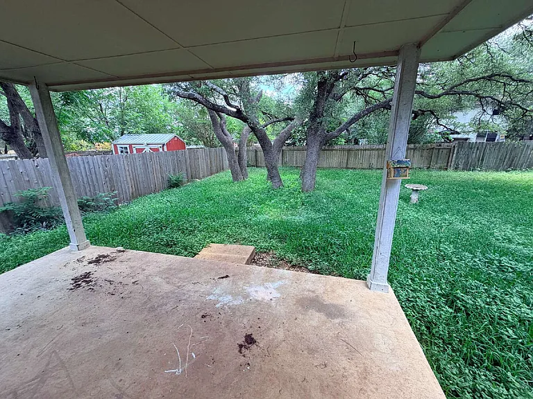 1006 Reynaldo St — Photo 19