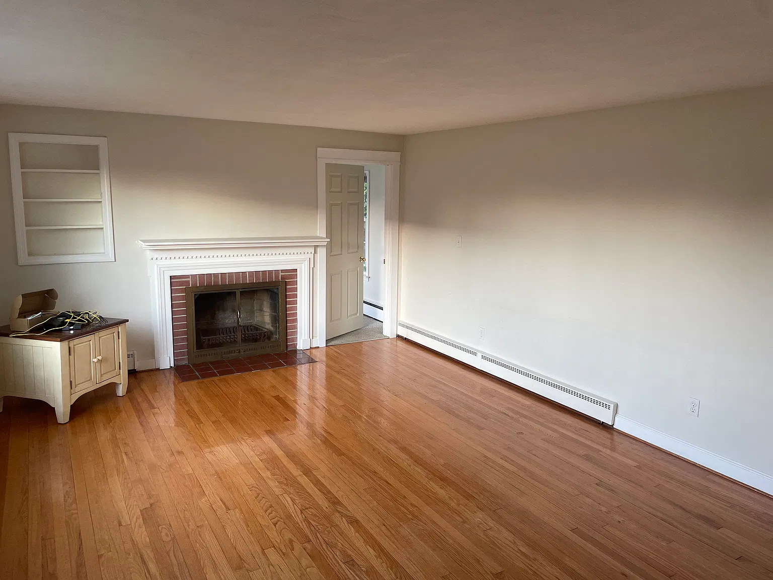 4 bed, 1617 sqft, $3,700 — Photo 4