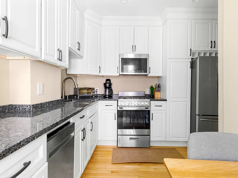 21 Chauncy St #21 — Photo 3
