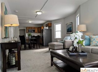 4209 S 39th St, Omaha, NE 68107