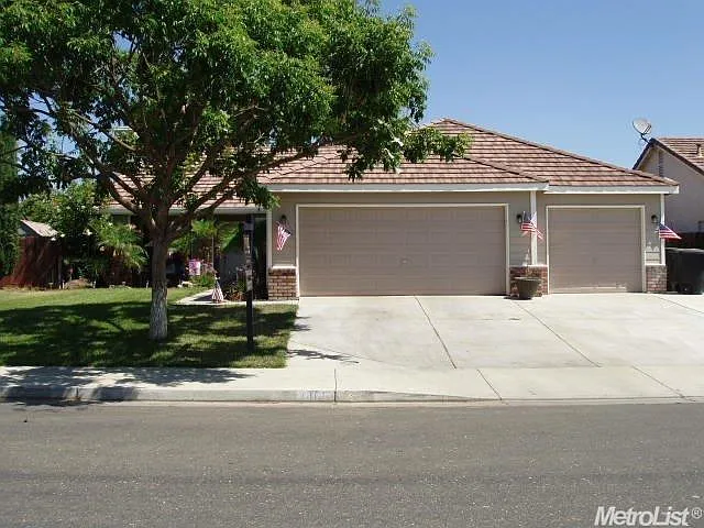 1465 Portsmouth Ln photo 1