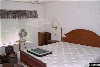 3rd image of 435 Nicole Dr