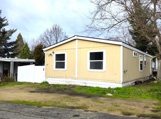 939 S Valley View Rd UNIT 10, Ashland, OR 97520