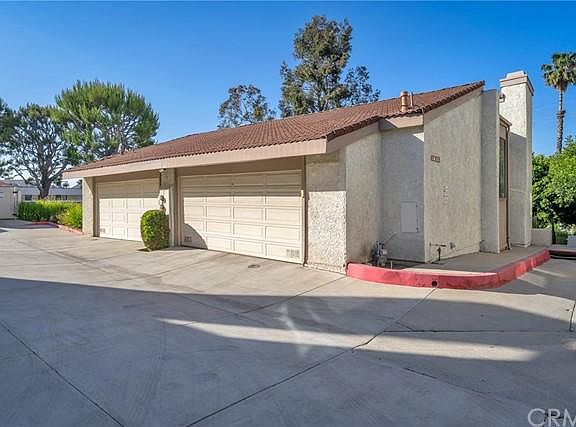 5th image of 1813 Caddington Dr Unit 20