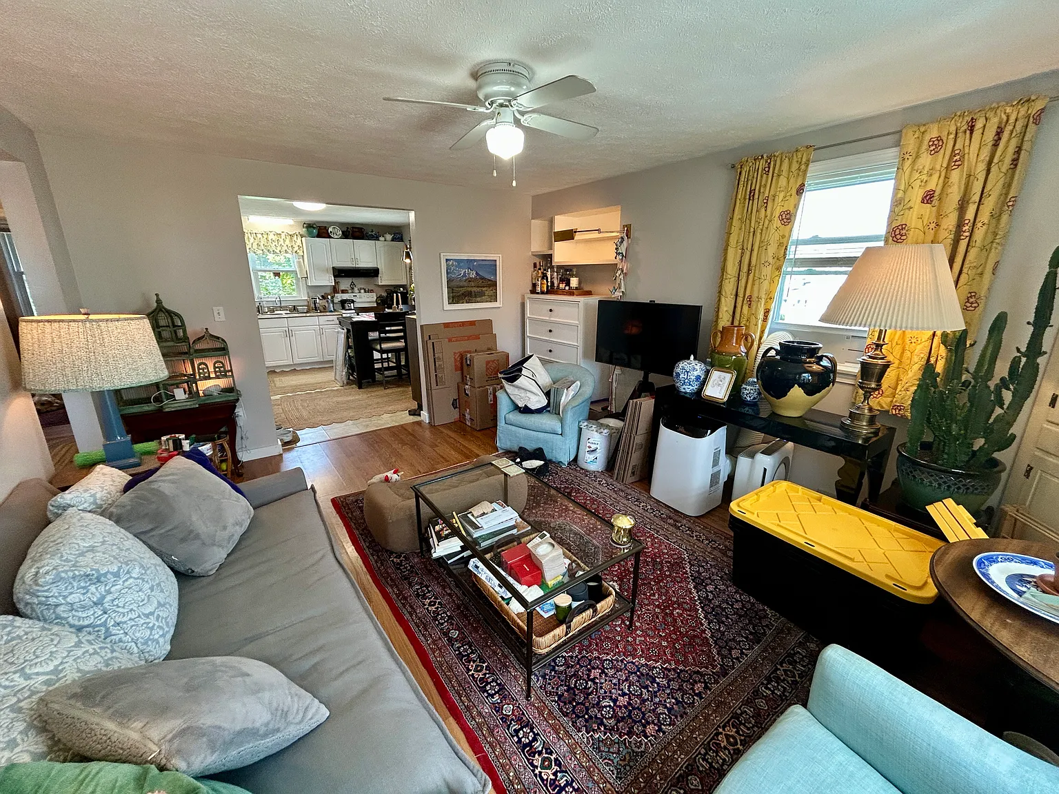 2 bed, 825 sqft, $1,900 — Photo 4