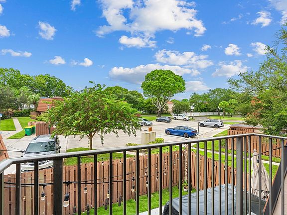 4th image of 4065 WIMBLEDON Drive