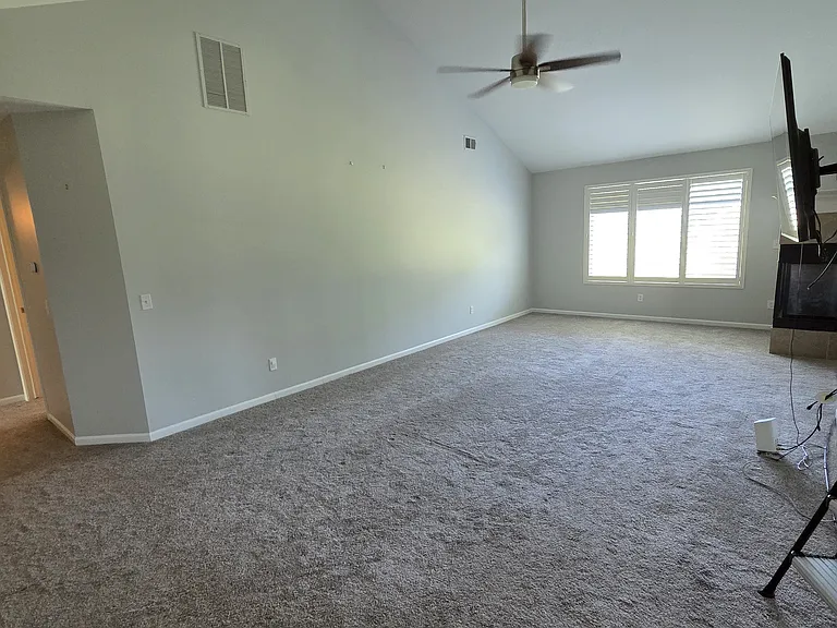 29463 Woodpark Cir — Photo 3