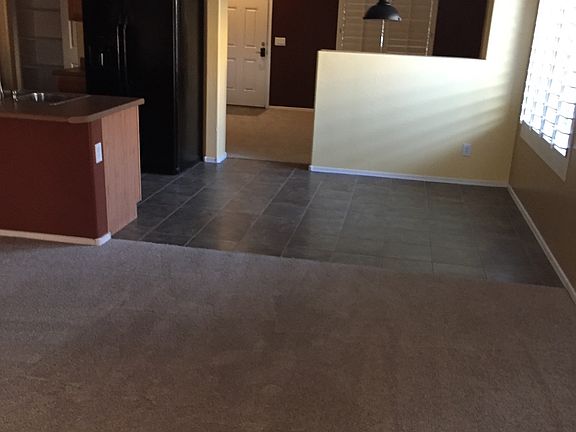 4th image of 1329 E Rocio Ct