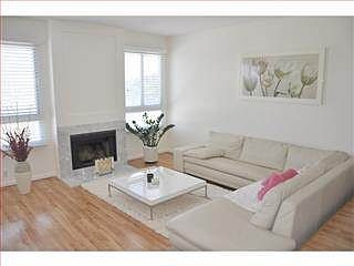 2nd image of 257 Serravista Ave