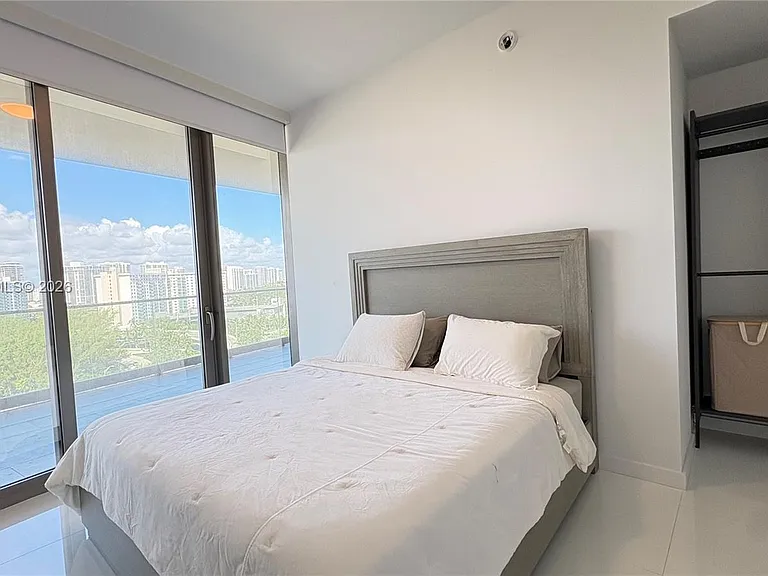 18975 Collins Ave #905 — Photo 16