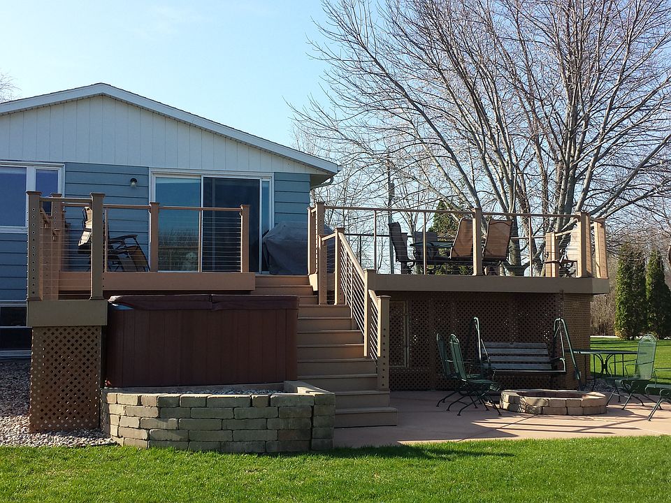 Deck, Hot tub, Fire Pit