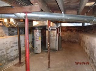330 S William St, Marine City, MI 48039