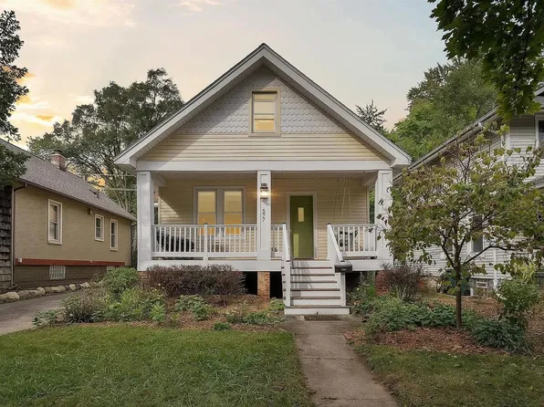 577 Laprairie St, Ferndale, MI 48220