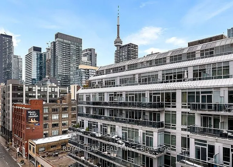 39 Brant St #815 — Photo 21
