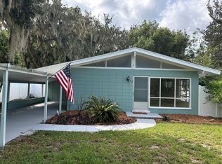 102 E Pendleton Ave, Eustis, FL 32726